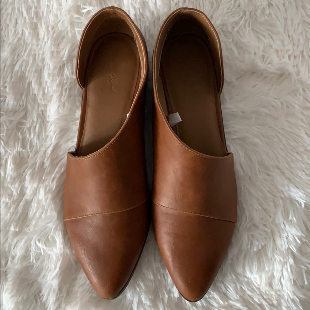 Universal Thread Shoes